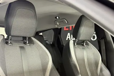 Peugeot 308 SW 2022 - 21500 EUR, 117060 km - AUTO.MOTO.pt - 117060km - foto 16 de 23