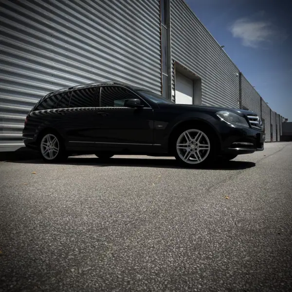 Mercedes-Benz C 180 2011 - 8900 EUR, 350000 km - AUTO.MOTO.pt - 350000km - foto 17 de 28
