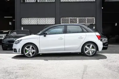 Audi A1 Sportback 2014 - 12999 EUR, 166122 km - AUTO.MOTO.pt - 166122km - foto 2 de 25