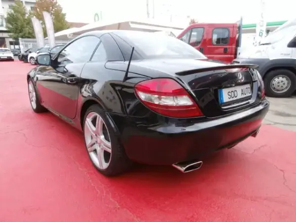 Mercedes-Benz SLK 200 2010 - 16000 EUR, 176098 km - AUTO.MOTO.pt - 176098km - foto 13 de 32