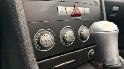 Mercedes-Benz SLK 200 2006 - 16490 EUR, 133014 km - AUTO.MOTO.pt - 133014km - foto 24 de 25