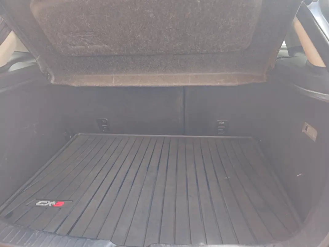 Mazda CX-3 2019 - 13990 EUR, 104000 km - AUTO.MOTO.pt - 104000km - foto 11 de 14