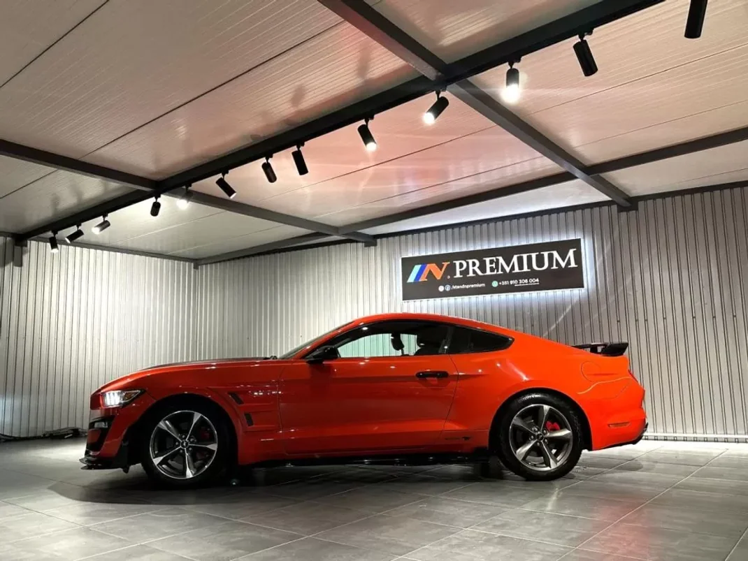 Ford Mustang 2015 - 49990 EUR, 122000 km - AUTO.MOTO.pt - 122000km - foto 2 de 54