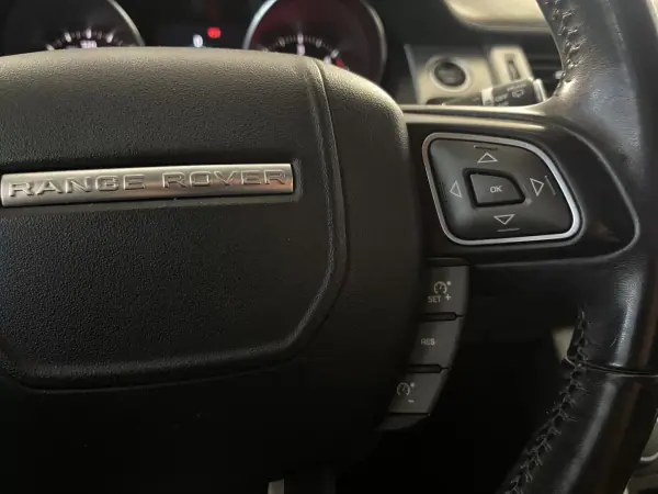 Land Rover Range Rover Evoque 2017 - 16950 EUR, 149900 km - AUTO.MOTO.pt - 149900km - foto 18 de 31