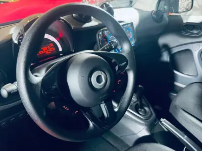 Smart ForTwo Coupé 2021 - 12990 EUR, 18100 km - AUTO.MOTO.pt - 18100km - foto 21 de 27