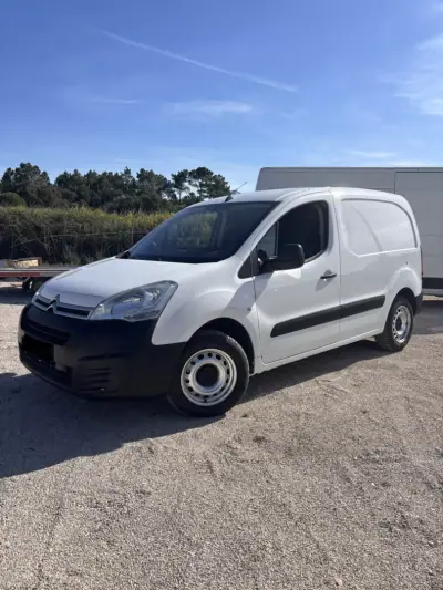 Citroën Berlingo 2016 - 7900 EUR, 235000 km - foto 4 de 9