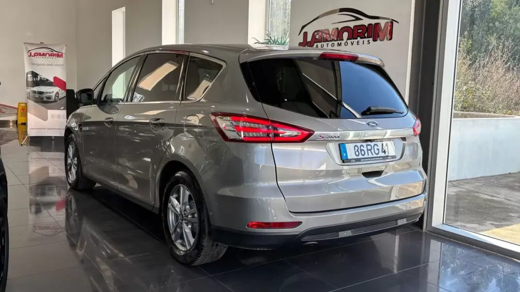 Ford S-Max 2016 - 16999 EUR, 170121 km - AUTO.MOTO.pt - 170121km - foto 4 de 35