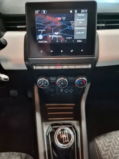 Renault Clio 2023 - 17500 EUR, 53777 km - AUTO.MOTO.pt - 53777km - foto 20 de 26