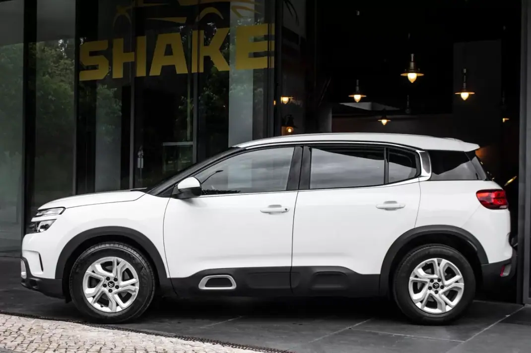 Citroën C5 Aircross 2019 - 11900 EUR, 262996 km - AUTO.MOTO.pt - 262996km - foto 2 de 41