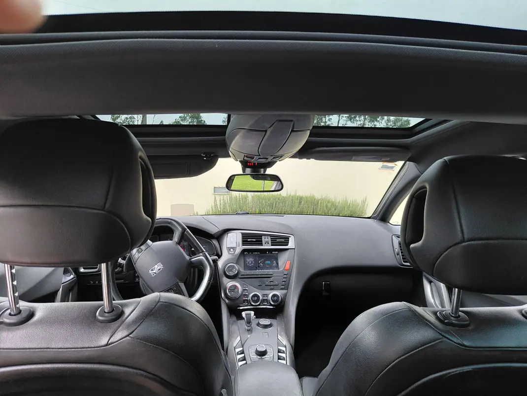 DS DS5 2013 - 8299 EUR, 254000 km - 254000km - foto 9 de 11