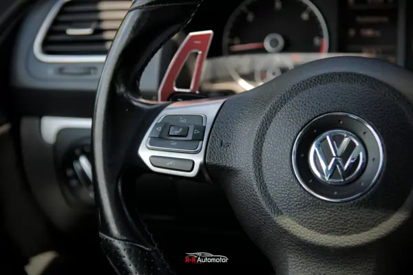 Volkswagen Scirocco 2010 - 12990 EUR, 255000 km - AUTO.MOTO.pt - 255000km - foto 26 de 36