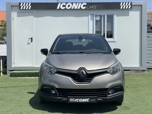 Renault Captur 2014 - 9750 EUR, 164700 km - AUTO.MOTO.pt - 164700km - foto 2 de 34