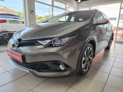 Toyota Auris Touring Sports 2018 - 16950 EUR, 109000 km - AUTO.MOTO.pt - 109000km - foto 5 de 37