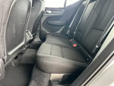 Volvo XC 40 2019 - 24900 EUR, 91623 km - AUTO.MOTO.pt - 91623km - foto 26 de 29