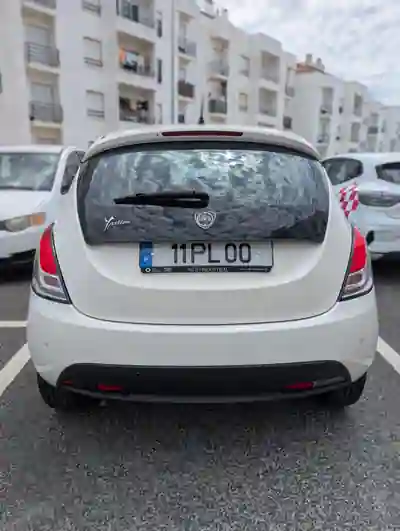 Lancia Ypsilon 2015 - 6400 EUR, 149726 km - 149726km - foto 3 de 15