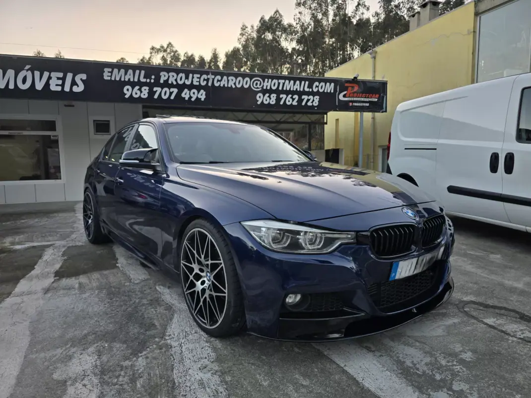 BMW 320 2018 - 21750 EUR, 120000 km - AUTO.MOTO.pt - 120000km - foto 1 de 4