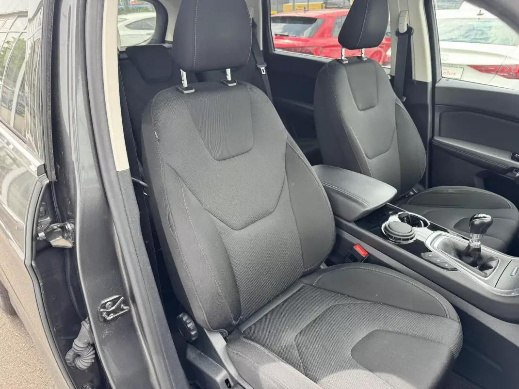 Ford S-Max 2019 - 19990 EUR, 100000 km - 100000km - foto 12 de 19