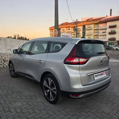 Renault Grand Scénic 2018 — photo 5 of 28