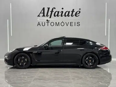 Porsche Panamera 2015 - 33990 EUR, 247000 km - AUTO.MOTO.pt - 247000km - foto 2 de 44