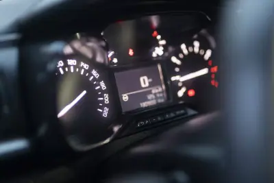 Citroën C3 2018 - 9500 EUR, 130900 km - AUTO.MOTO.pt - 130900km - foto 15 de 26