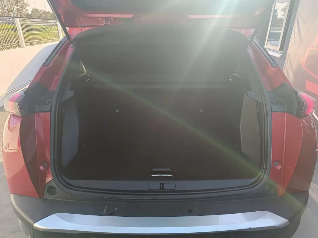 Peugeot 2008 2021 - 18990 EUR, 186919 km - AUTO.MOTO.pt - 186919km - foto 31 de 37