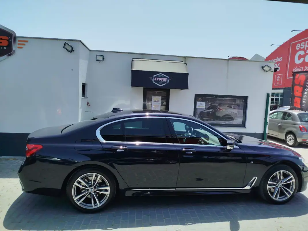 BMW 725 2019 - 58900 EUR, 96769 km - AUTO.MOTO.pt - 96769km - foto 3 de 23