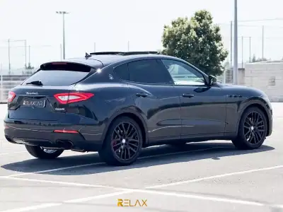 Maserati Levante 2016 - 47990 EUR, 145500 km - AUTO.MOTO.pt - 145500km - foto 26 de 27