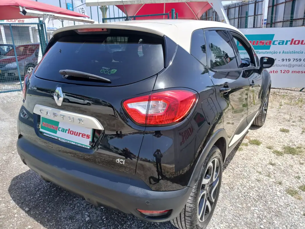 Renault Captur 2013 - 9950 EUR, 157174 km - AUTO.MOTO.pt - 157174km - foto 8 de 25