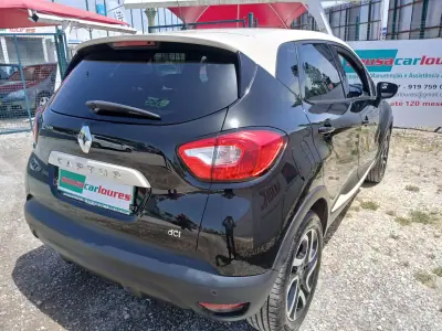 Renault Captur 2013 - 9950 EUR, 157174 km - AUTO.MOTO.pt - 157174km - foto 8 de 25