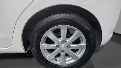 Toyota Yaris 2012 - 8490 EUR, 154000 km - AUTO.MOTO.pt - 154000km - foto 18 de 19