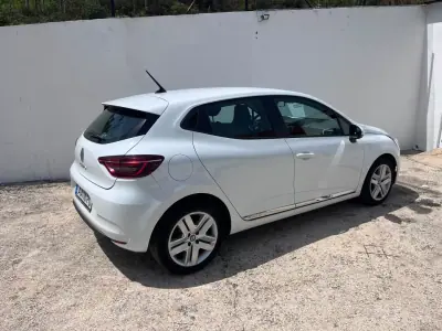Renault Clio 2020 - 13900 EUR, 93853 km - AUTO.MOTO.pt - 93853km - foto 2 de 5