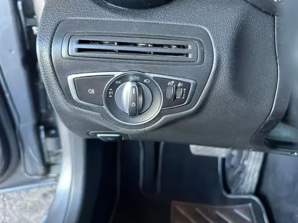 Mercedes-Benz C 220 2019 - 28900 EUR, 98261 km - 98261km - foto 16 de 31