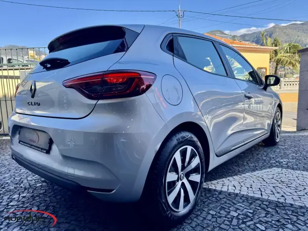 Renault Clio 2022 - 19950 EUR, 65800 km - AUTO.MOTO.pt - 65800km - foto 18 de 18