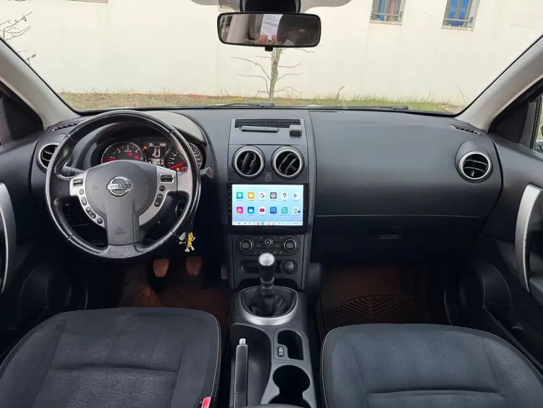 Nissan Qashqai 2010 - 8950 EUR, 115000 km - 115000km - foto 13 de 25