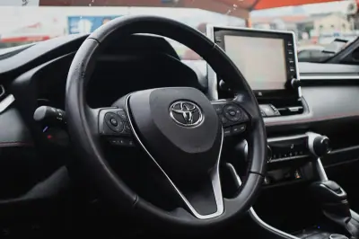 Toyota RAV4 2022 - 44880 EUR, 71000 km - AUTO.MOTO.pt - 71000km - foto 9 de 47