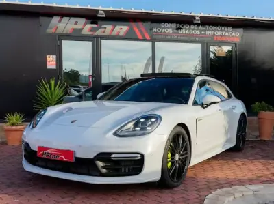 Porsche Panamera Sport Turismo 2020 - 72990 EUR, 132000 km - AUTO.MOTO.pt - 132000km - foto 11 de 22