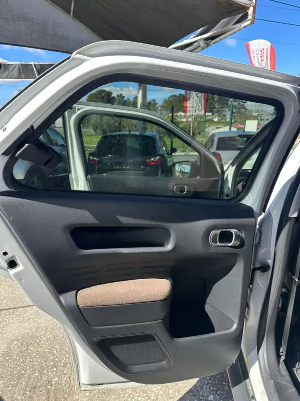 Citroën C4 Cactus 2015 - 9990 EUR, 138000 km - AUTO.MOTO.pt - 138000km - foto 7 de 9