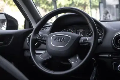 Audi A3 2013 - 12990 EUR, 250675 km - AUTO.MOTO.pt - 250675km - foto 31 de 38