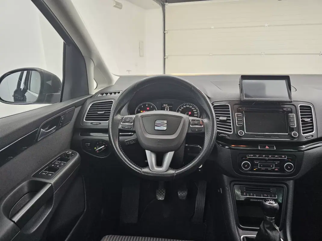 SEAT Alhambra 2011 - 12650 EUR, 216141 km - AUTO.MOTO.pt - 216141km - foto 18 de 51