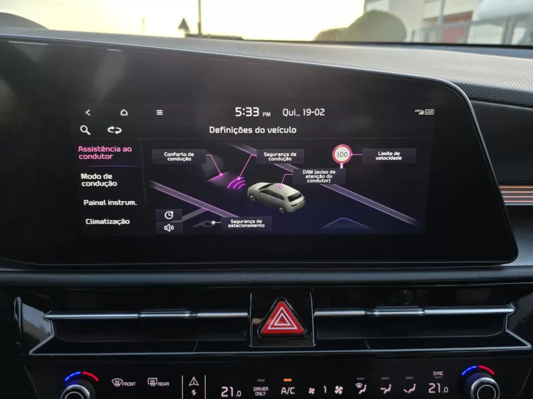 Kia Niro EV 2022 - 23990 EUR, 89000 km - AUTO.MOTO.pt - 89000km - foto 22 de 46