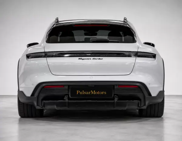 Porsche Taycan 2023 - 119000 EUR, 19100 km - AUTO.MOTO.pt - 19100km - foto 5 de 15