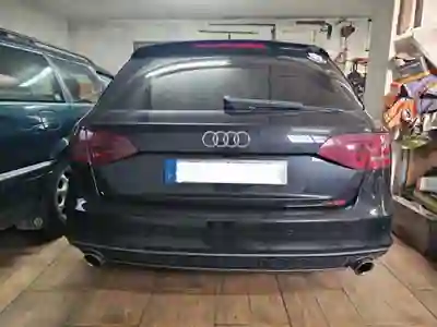 Audi A4 Avant 2008 - 12500 EUR, 186038 km - AUTO.MOTO.pt - 186038km - foto 5 de 15