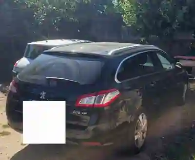 Peugeot 508 SW 2012 - 6800 EUR, 158400 km - AUTO.MOTO.pt - 158400km - foto 2 de 12