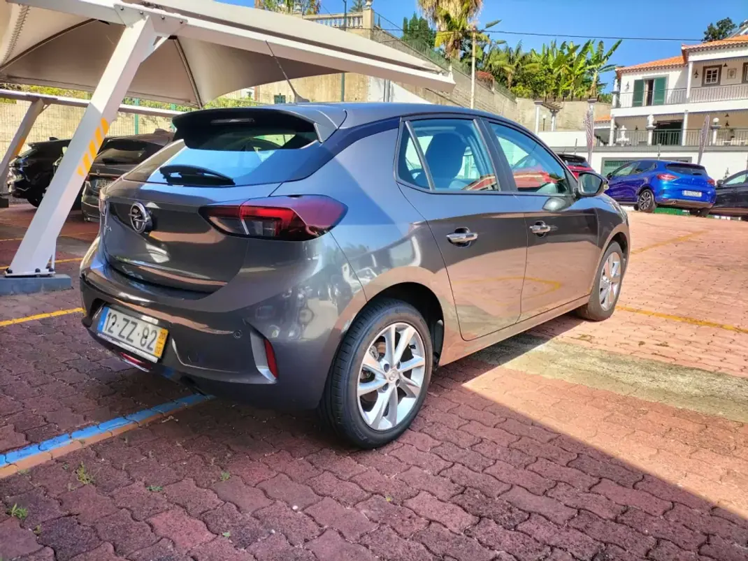 Opel Corsa 2020 - 15950 EUR, 82593 km - AUTO.MOTO.pt - 82593km - foto 6 de 12