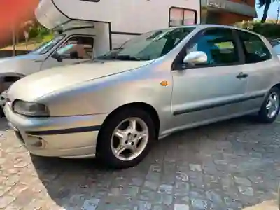Fiat Bravo 1999 - 1100 EUR, 254000 km - AUTO.MOTO.pt - 254000km - foto 3 de 14