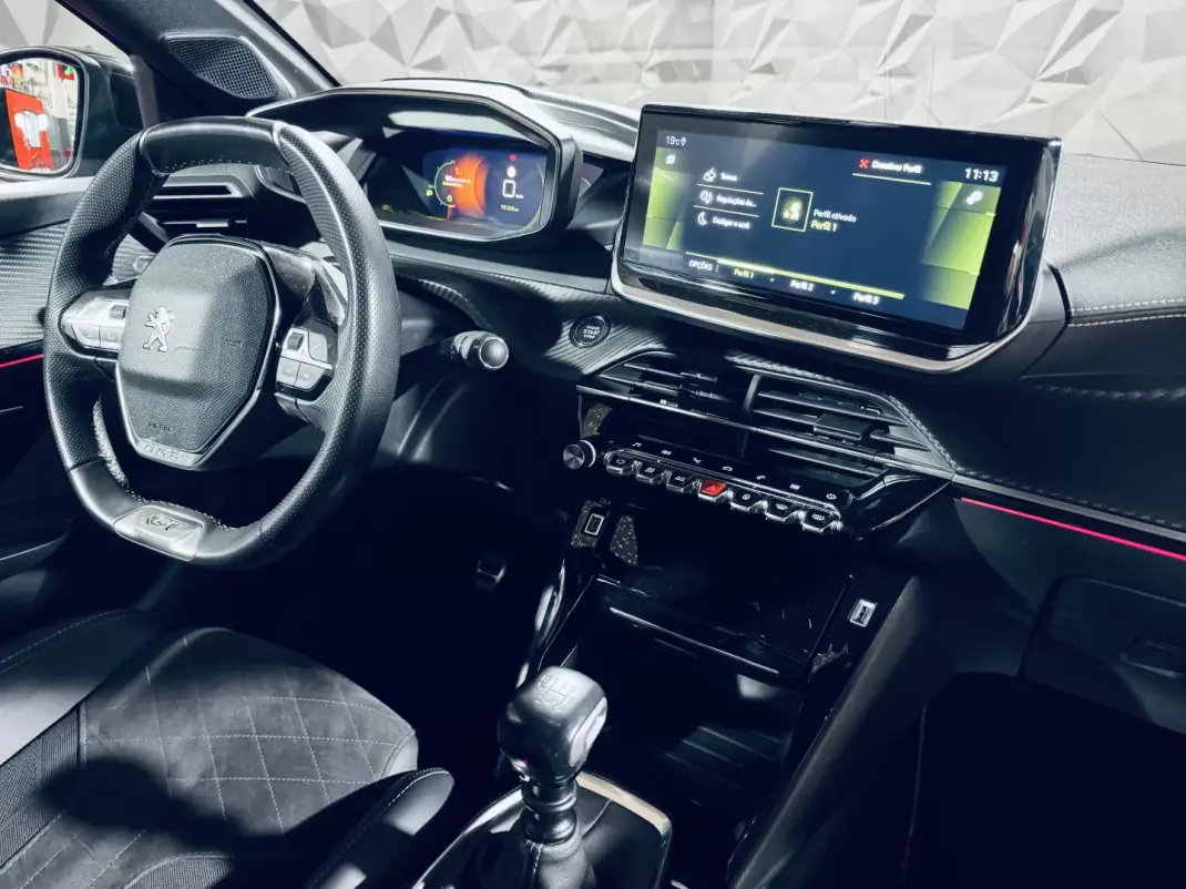 Peugeot 208 2022 - 15990 EUR, 75129 km - AUTO.MOTO.pt - 75129km - foto 19 de 35