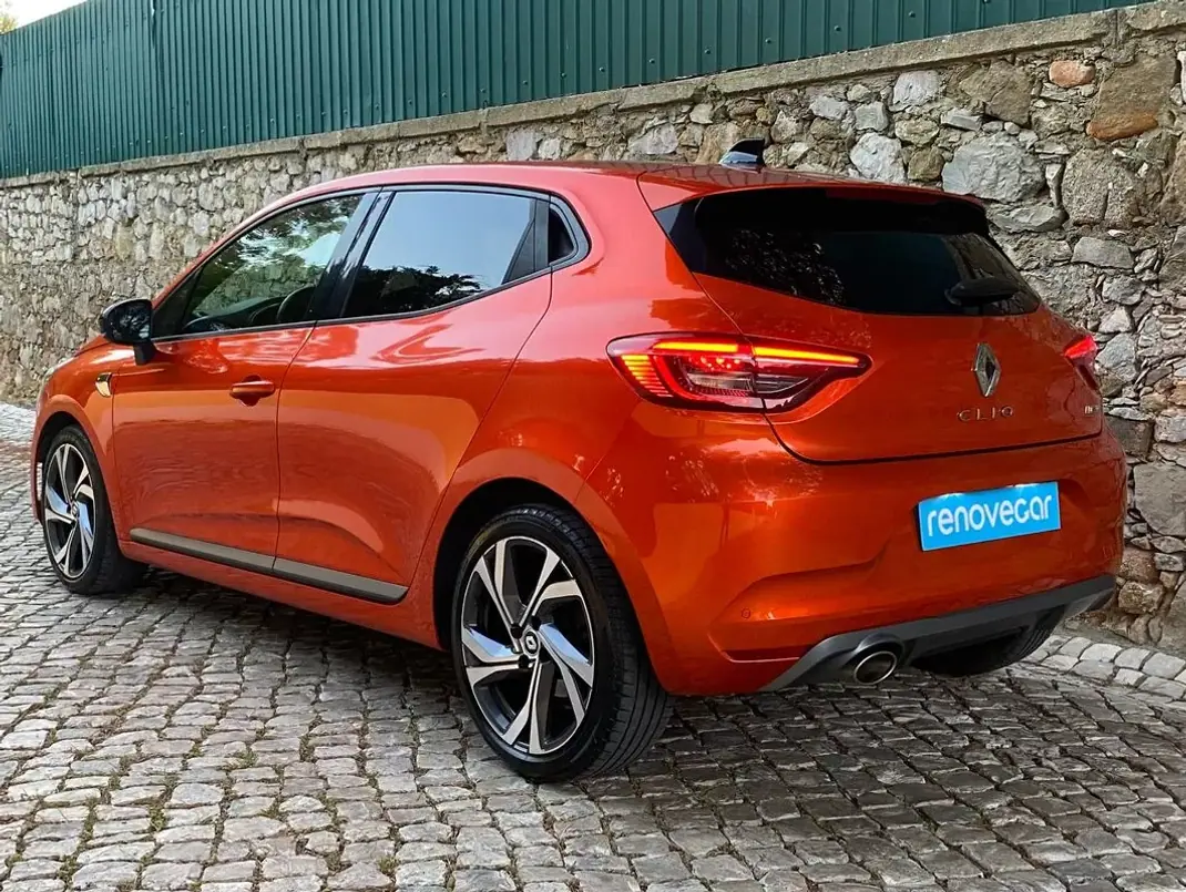 Renault Clio 2022 - 15900 EUR, 75184 km - AUTO.MOTO.pt - 75184km - foto 2 de 18
