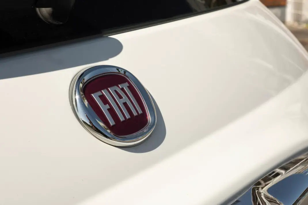 Fiat 500 2022 - 12250 EUR, 81170 km - AUTO.MOTO.pt - 81170km - foto 5 de 23