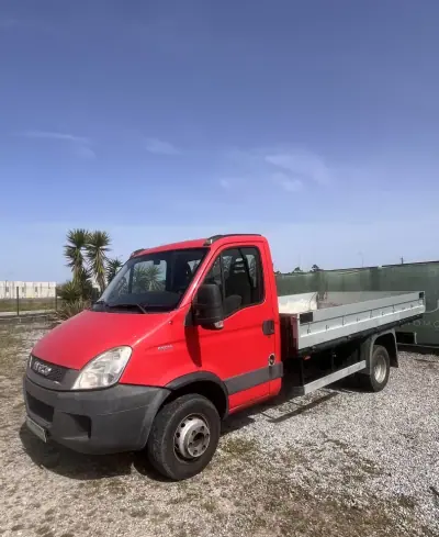 Iveco 2010 - 13250 EUR, 123000 km - AUTO.MOTO.pt - 123000km - foto 2 de 11