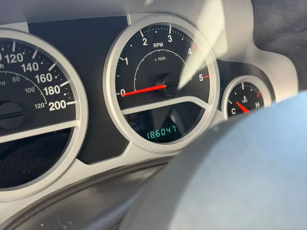 Jeep Wrangler Unlimited 2008 - 33900 EUR, 186047 km - AUTO.MOTO.pt - 186047km - foto 14 de 15